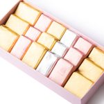 Petal-Rectangle-Small-Chocolate-Box-3.jpg